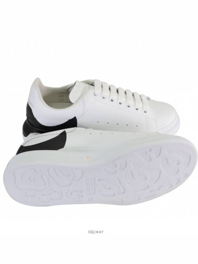 Men's Black Painting Oversole Low Top Sneakers White - ALEXANDER MCQUEEN - BALAAN 3