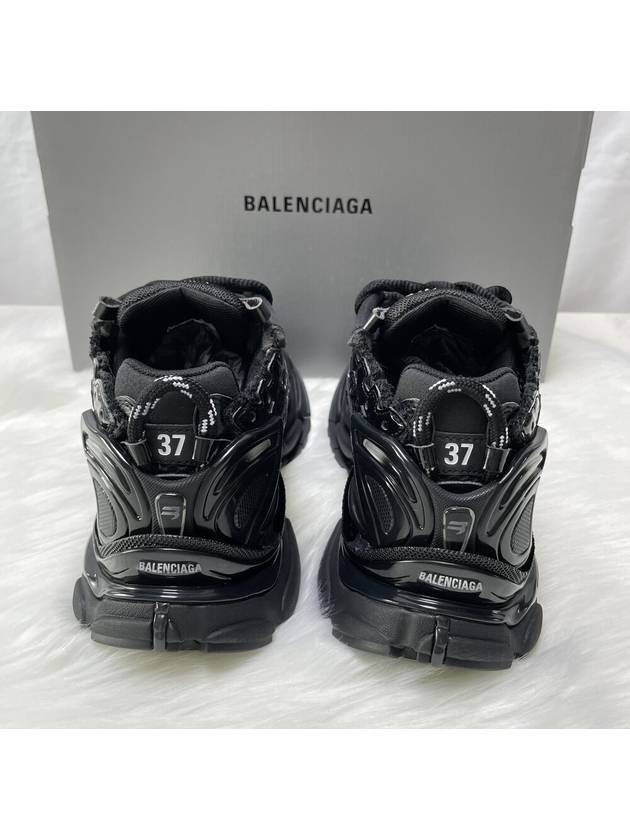 Runner Low Top Sneakers Black - BALENCIAGA - BALAAN 5