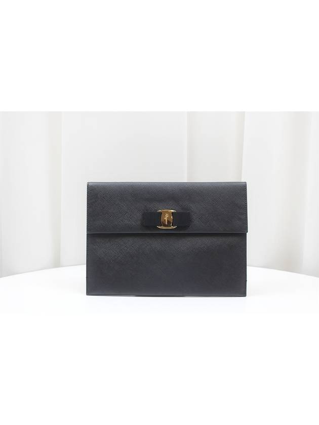 Ferragamo Vara Black Clutch Bag 22 C332 - SALVATORE FERRAGAMO - BALAAN 1