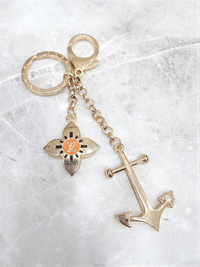 Lux You LV gold metal anchor keyring - LOUIS VUITTON - BALAAN 2