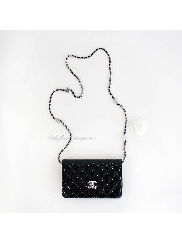 Season Charm Chain WOC Cross Bag Black - CHANEL - BALAAN 2