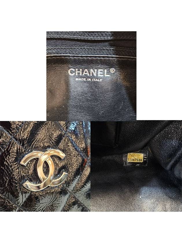 Black patent shoulder bag - CHANEL - BALAAN 8