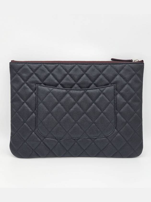 Classic Clutch Medium A82545 - CHANEL - BALAAN 3