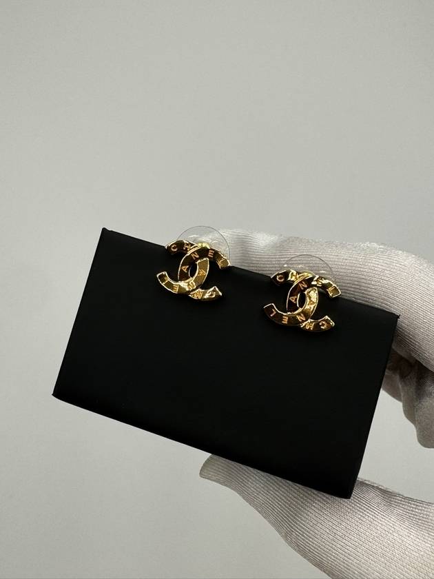 CC logo pre collection earrings gold AB4451 - CHANEL - BALAAN 5