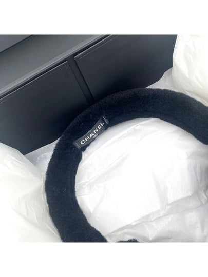 CC logo earmuff shearling shirring lambskin black aaa431 - CHANEL - BALAAN 2