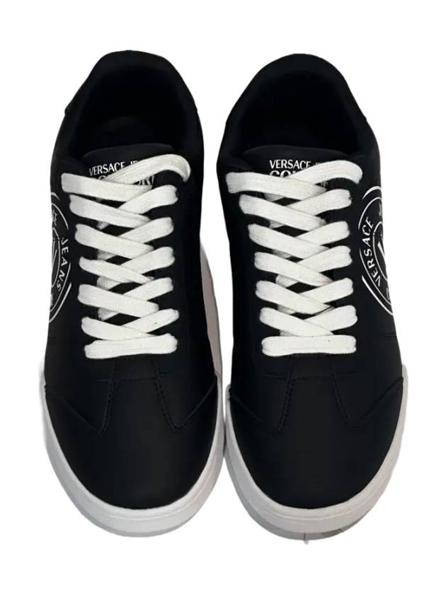 Brooklyn V Emblem Low Top Sneakers Black - VERSACE - BALAAN 8