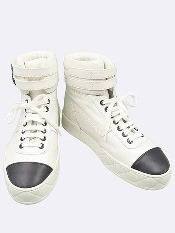 G45312 White leather high top sneakers size 38 - CHANEL - BALAAN 1