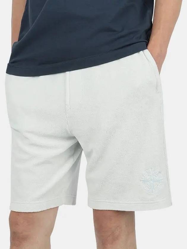 Wappen Embroidered Logo Bermuda Short Ice - STONE ISLAND - BALAAN 2