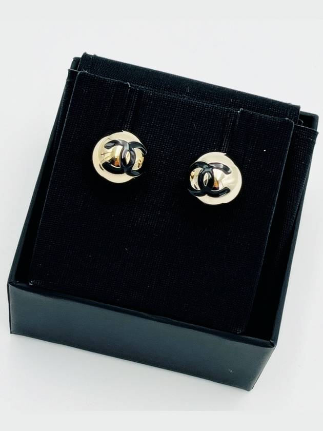 Earrings round ball CC logo gold - CHANEL - BALAAN 6