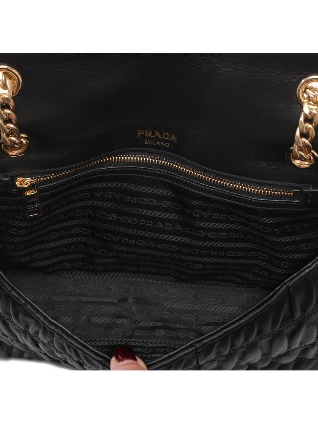 Goffre Leather Chain Shoulder Bag Black - PRADA - BALAAN 7