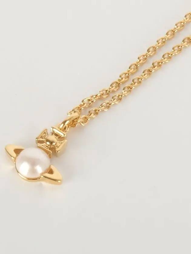 Balbina Pearl Pendant Necklace Gold - VIVIENNE WESTWOOD - BALAAN 4