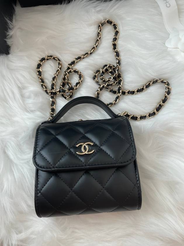 Women's Gold Vanity Retro Lambskin Chain Mini Bag Black - CHANEL - BALAAN 5