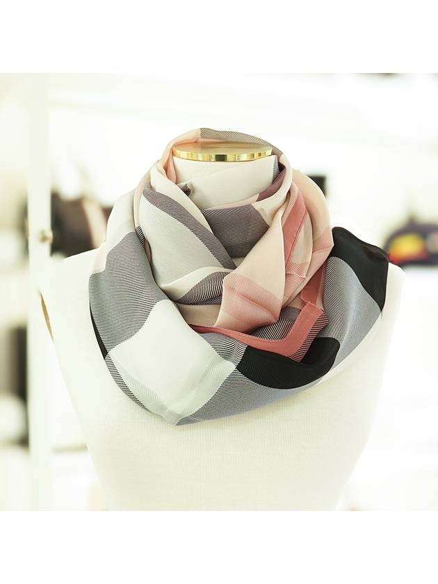 Lightweight Checked Silk Scarf - BURBERRY - BALAAN 2