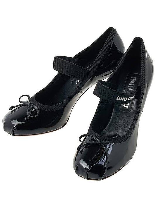 Patent Stretched Strap Leather Pumps Black - MIU MIU - BALAAN 2