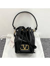 V Logo Bucket Bag Black - VALENTINO - BALAAN 4