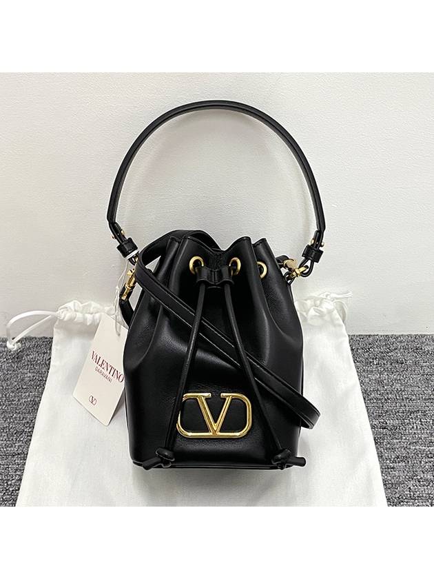 V Logo Bucket Bag Black - VALENTINO - BALAAN 4