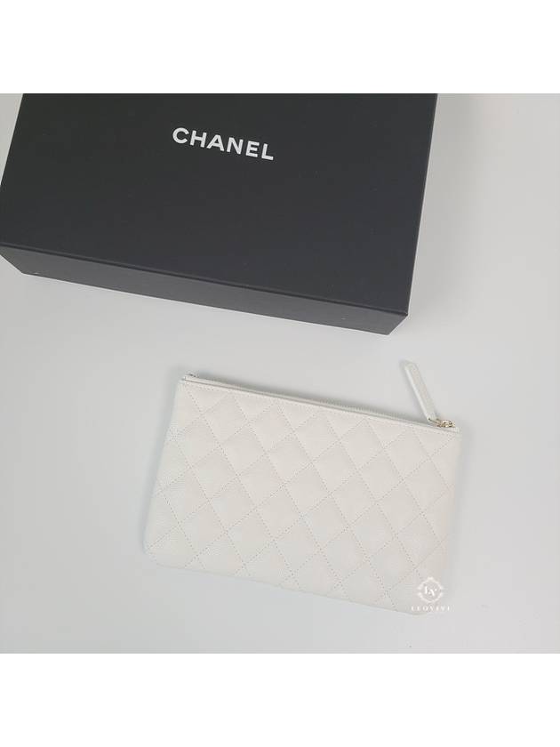 Classic CC logo small pouch clutch caviar white AP1071 - CHANEL - BALAAN 5