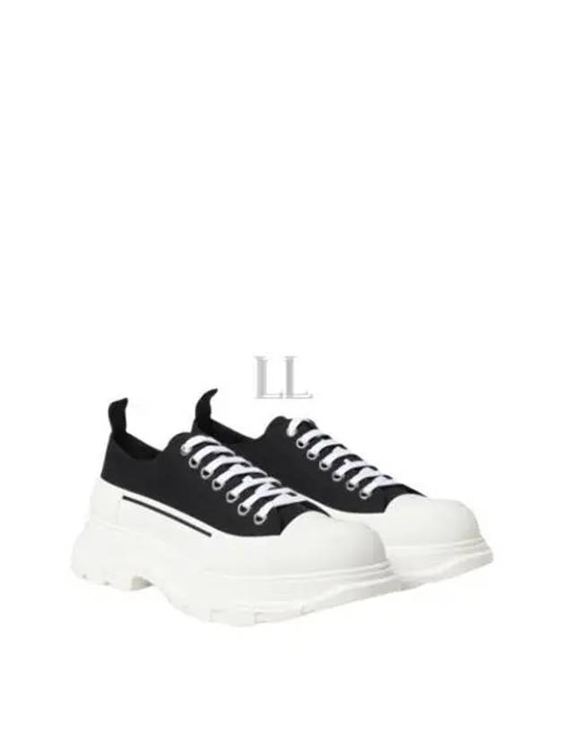 Tread Slick Platform Low Top Sneakers Black White - ALEXANDER MCQUEEN - BALAAN 2