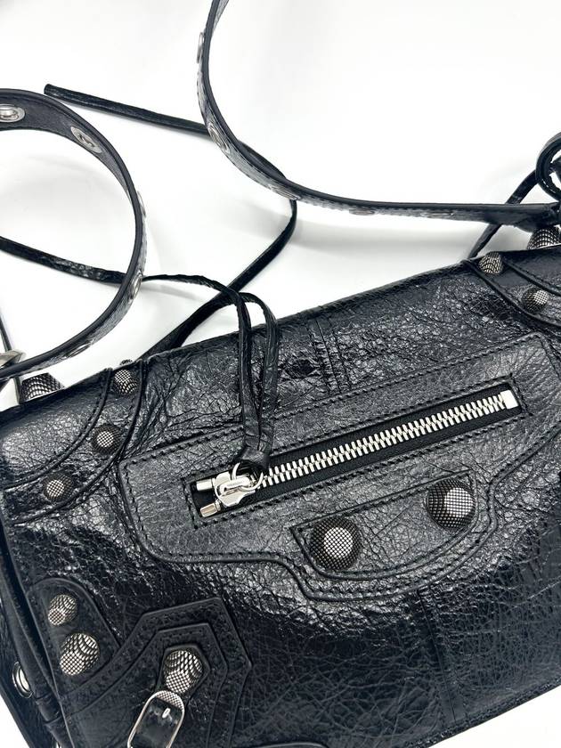 Zipper Stud Arena Lambskin Shoulder Bag Black - BALENCIAGA - BALAAN 4