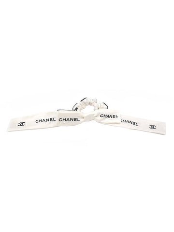 CC logo ribbon scrunchie hairband black ecru - CHANEL - BALAAN 1