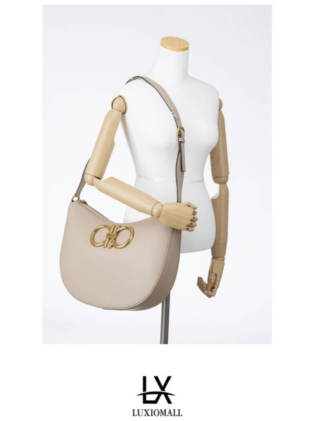 Maxi Gancini Leather Shoulder Bag Beige - SALVATORE FERRAGAMO - BALAAN 8