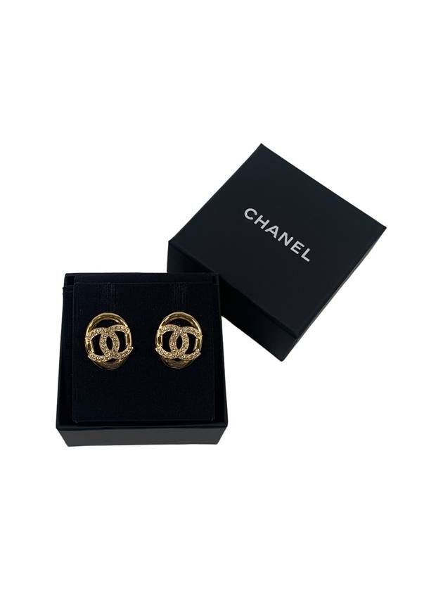 Earrings CC logo crystal gold cubic oval earrings AB8945 - CHANEL - BALAAN 5