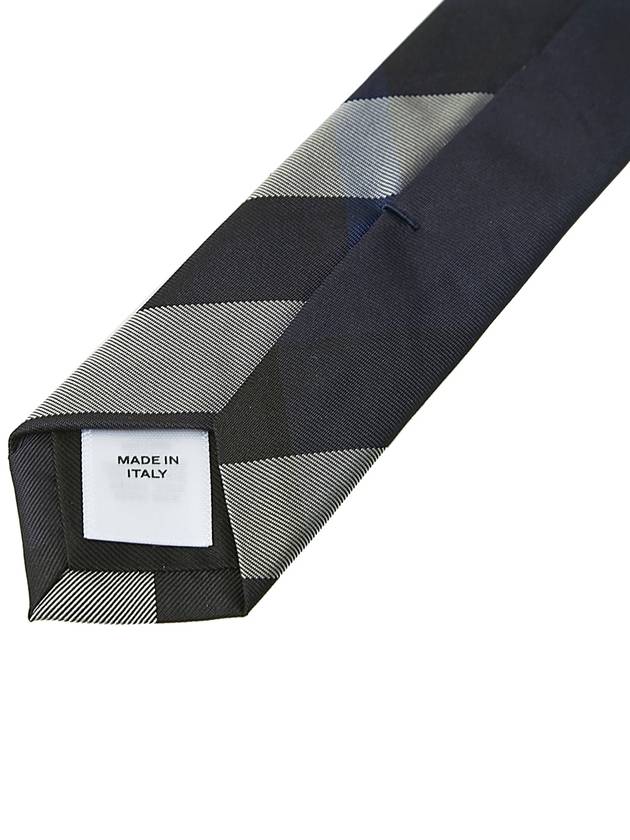 Classic Cut Check Silk Tie Navy - BURBERRY - BALAAN 9