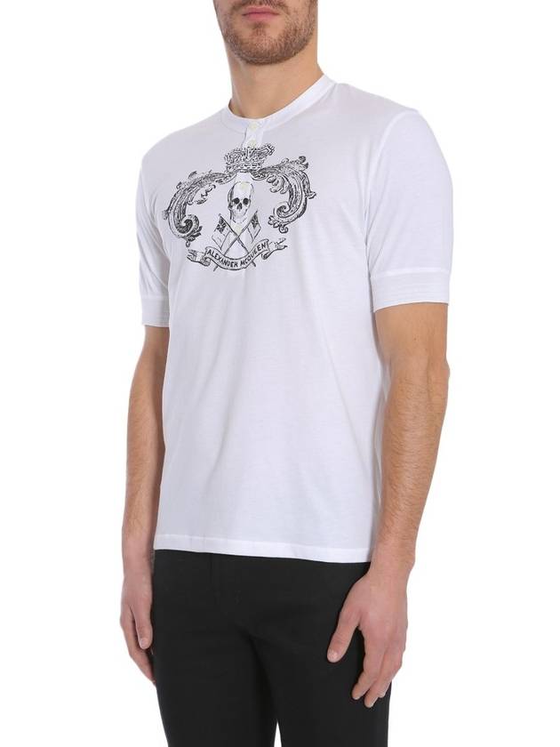 Skull Emblem Henry Neck Short Sleeve T-Shirt White - ALEXANDER MCQUEEN - BALAAN 5