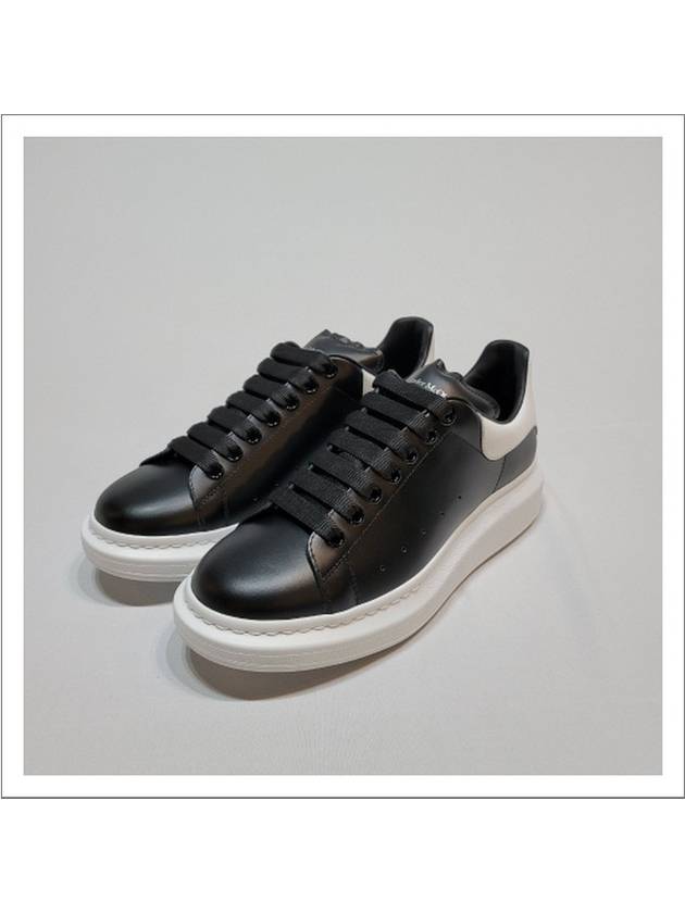 Oversized Leather Tab Low Top Sneakers Black - ALEXANDER MCQUEEN - BALAAN 2