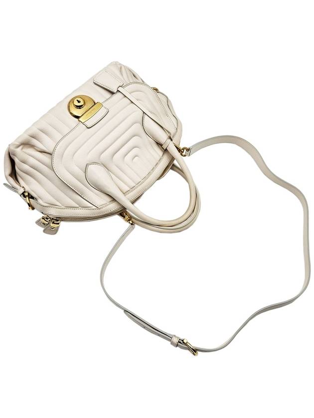 Ferragamo 21 E770 White Fiamma Medium 2WAY - SALVATORE FERRAGAMO - BALAAN 5