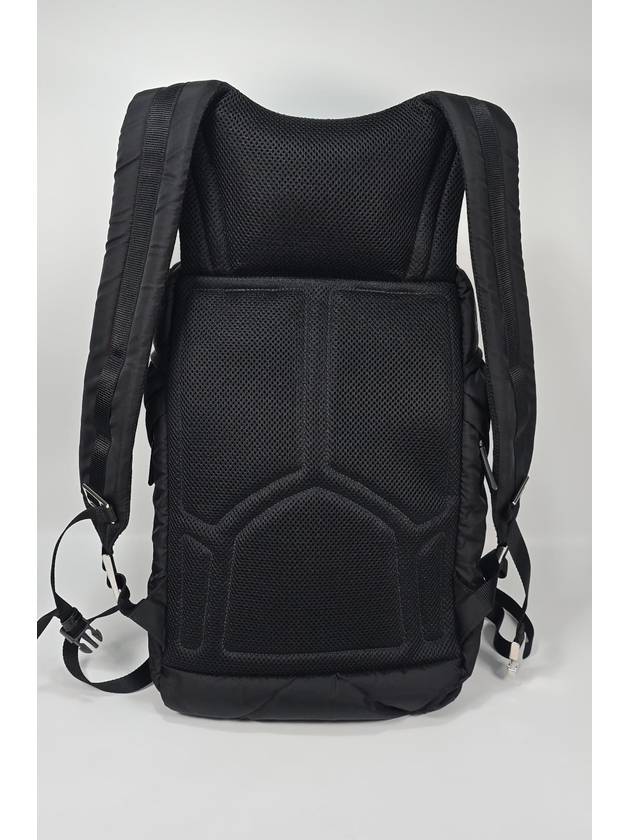 Quilted hooded nylon padded backpack - PRADA - BALAAN 6