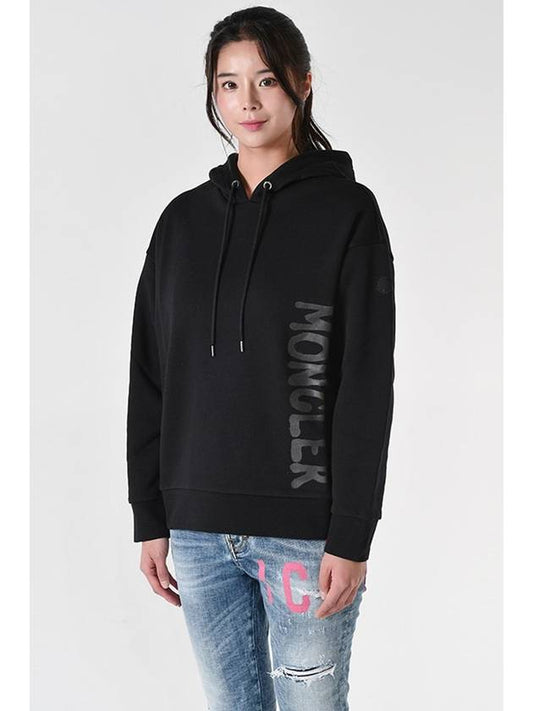 Women's Side Logo Hoodie Black - MONCLER - BALAAN 2