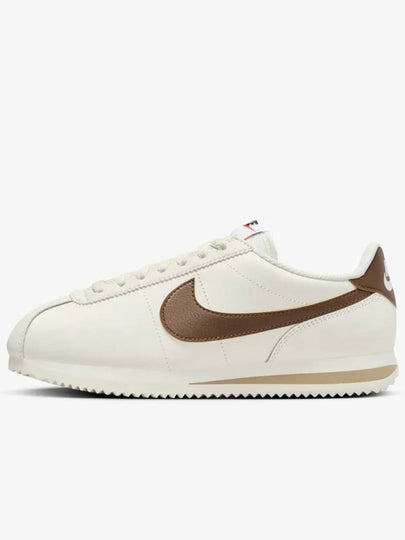 Women's Cortez Low Top Sneakers Khaki White - NIKE - BALAAN 2