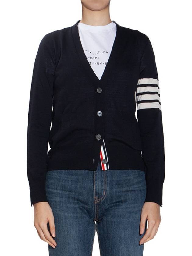 Sustainable Fine Merino Wool 4-Bar Relaxed Fit V-Neck Cardigan Navy - THOM BROWNE - BALAAN 2