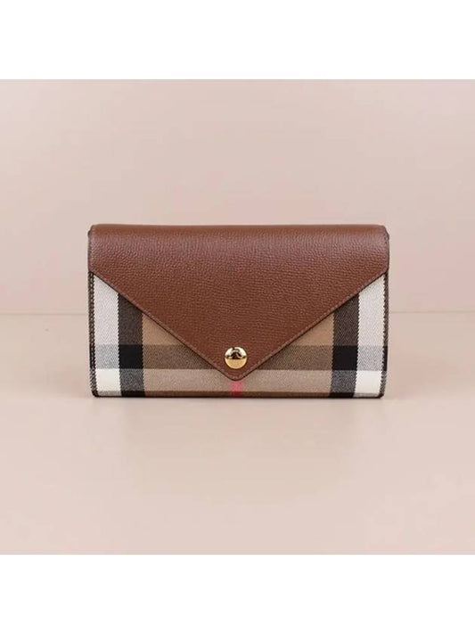 HANNAH House check envelope strap clutch bag brown 80731581 - BURBERRY - BALAAN 1