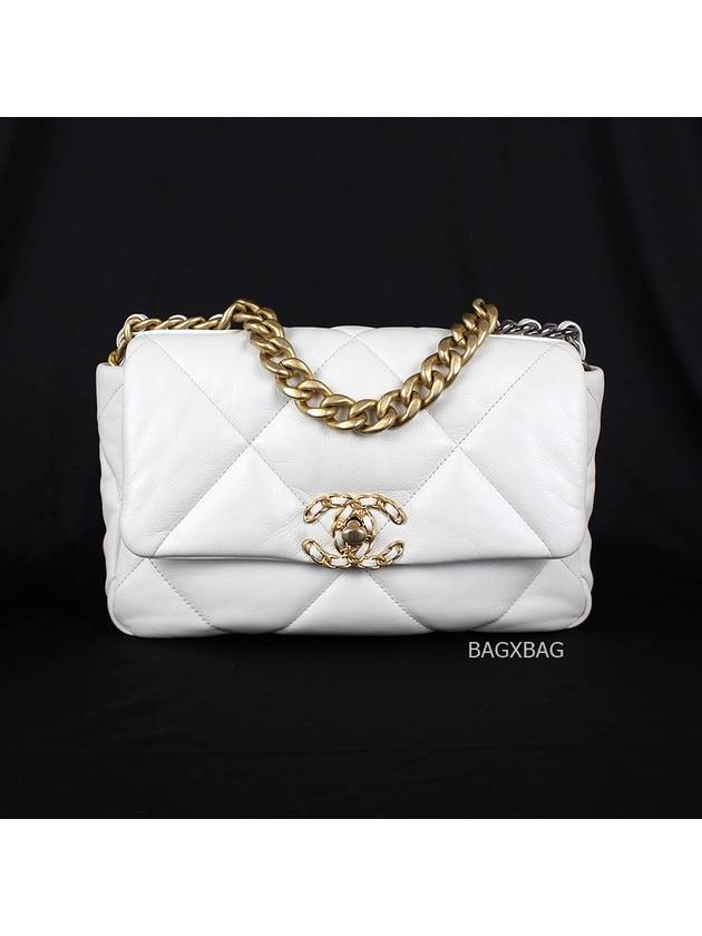 CH 19 Flap Bag Small White CH42BG072 - CHANEL - BALAAN 1