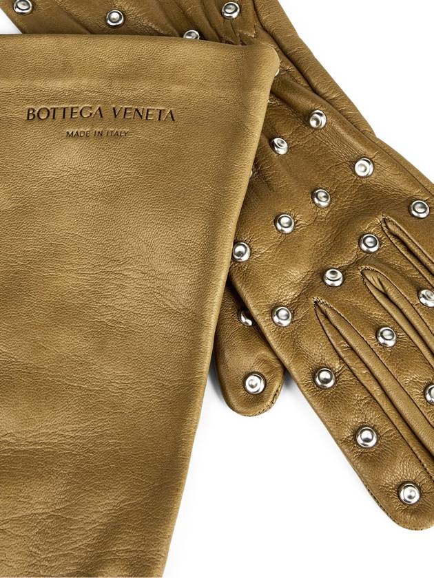 Embossed Logo Studs Leather - BOTTEGA VENETA - BALAAN 3