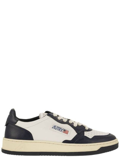 Medalist Navy Tab Low Top Sneakers White Navy - AUTRY - BALAAN 2