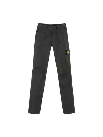 Men's Wappen Patch Cargo Straight Pants Charcoal - STONE ISLAND - BALAAN 1