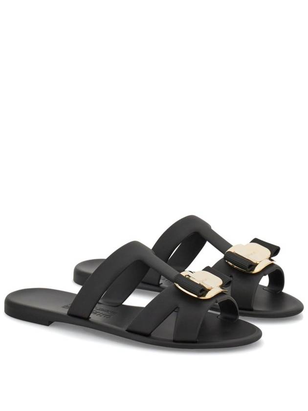 Ferragamo Sandals Black - SALVATORE FERRAGAMO - BALAAN 5