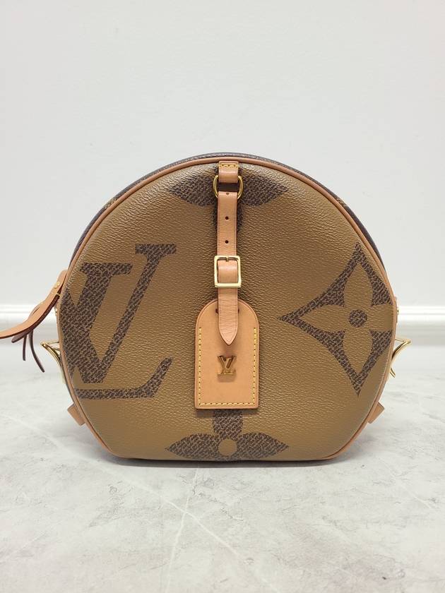 Reverse Giant Monogram Boite Chapeau Souffle Cross Bag - LOUIS VUITTON - BALAAN 2