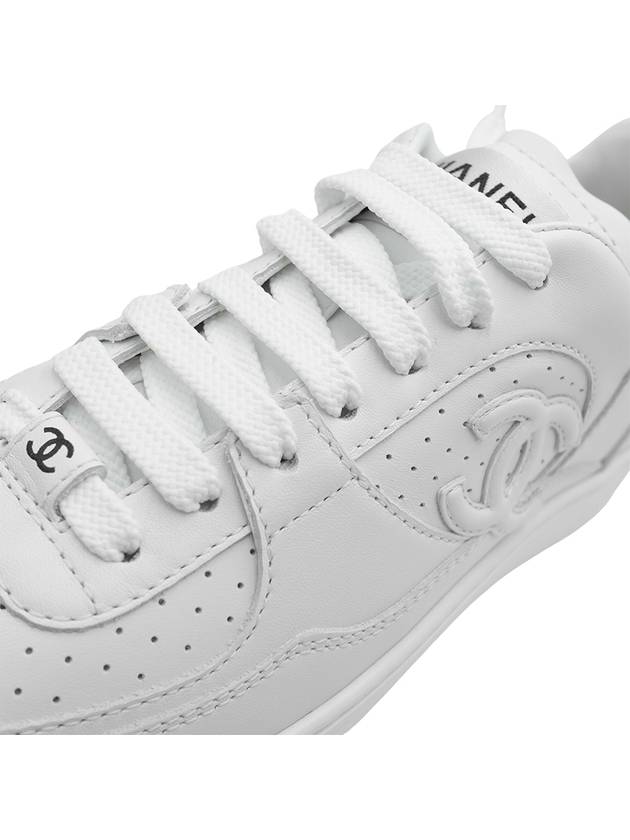 CC Logo Calfskin Low Top Sneakers White - CHANEL - BALAAN 7