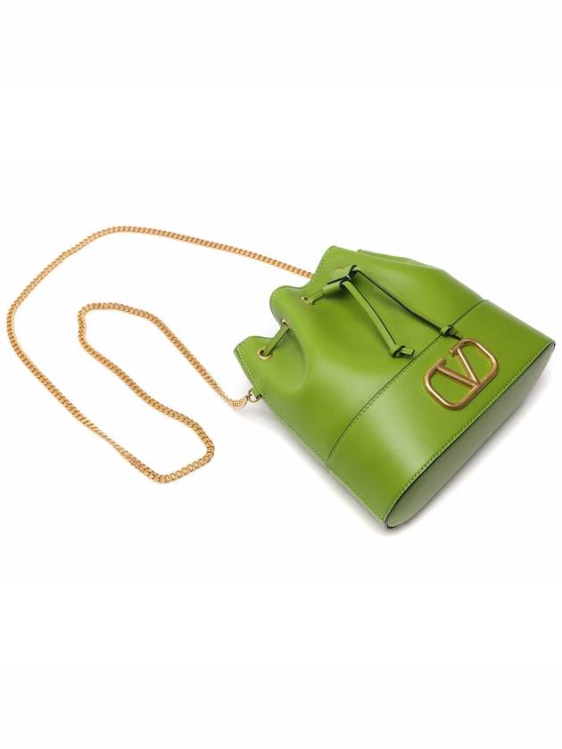 V Logo Chain Mini Bucket Bag Green - VALENTINO - BALAAN 6