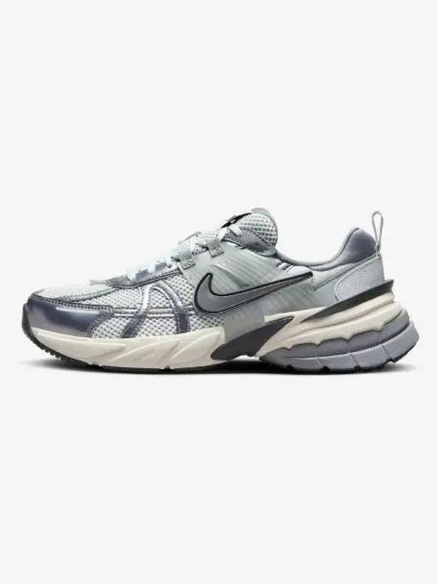 V2K Run Low Top Sneakers Pure Platinum Wolf Grey - NIKE - BALAAN 2