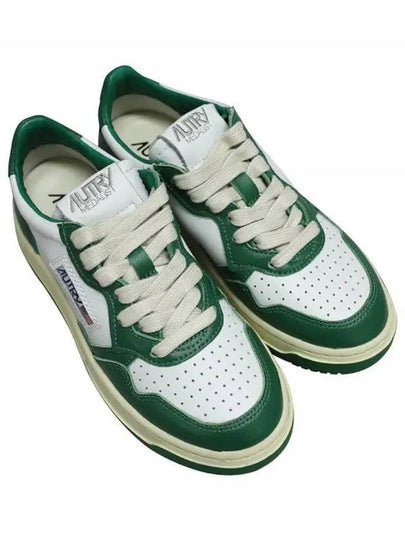 Women's Medalist Green Tab Leather Low Top Sneakers White - AUTRY - BALAAN 2