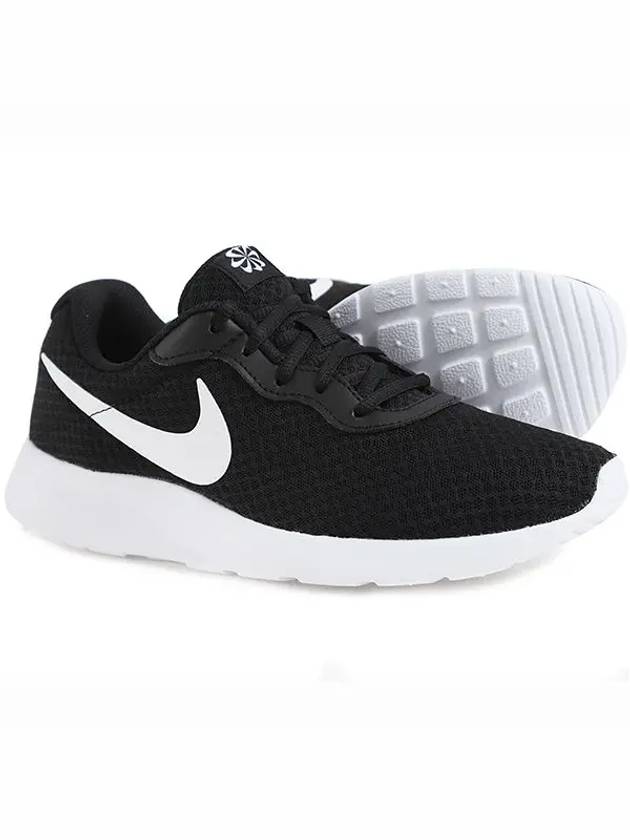 Tanjun Low Top Sneakers White Black - NIKE - BALAAN 3