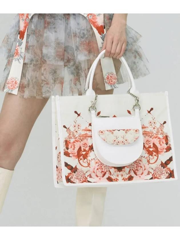 BlackLine Flower Art Shopper Bag_Red - ALICEMARTHA - BALAAN 1