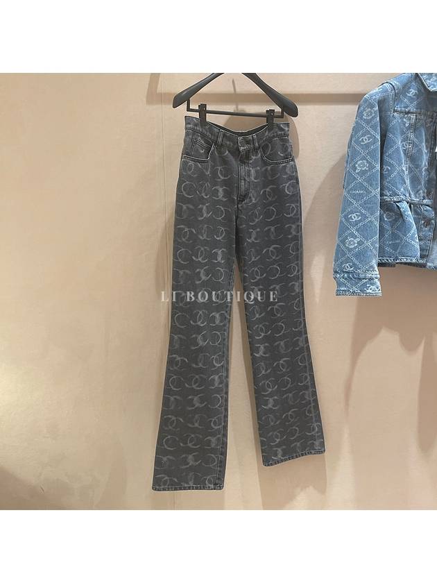 23 CC Logo Print Jeans Black Jeans P75557 - CHANEL - BALAAN 5