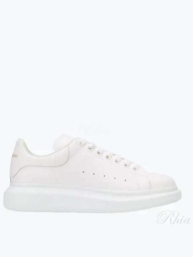 Oversized Leather Tab Low Top Sneakers White - ALEXANDER MCQUEEN - BALAAN 2