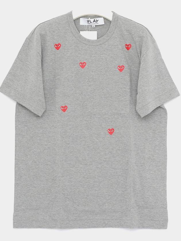 P1T3382 GRAY Manny Red Heart Short Sleeve T Shirt - COMME DES GARCONS - BALAAN 2